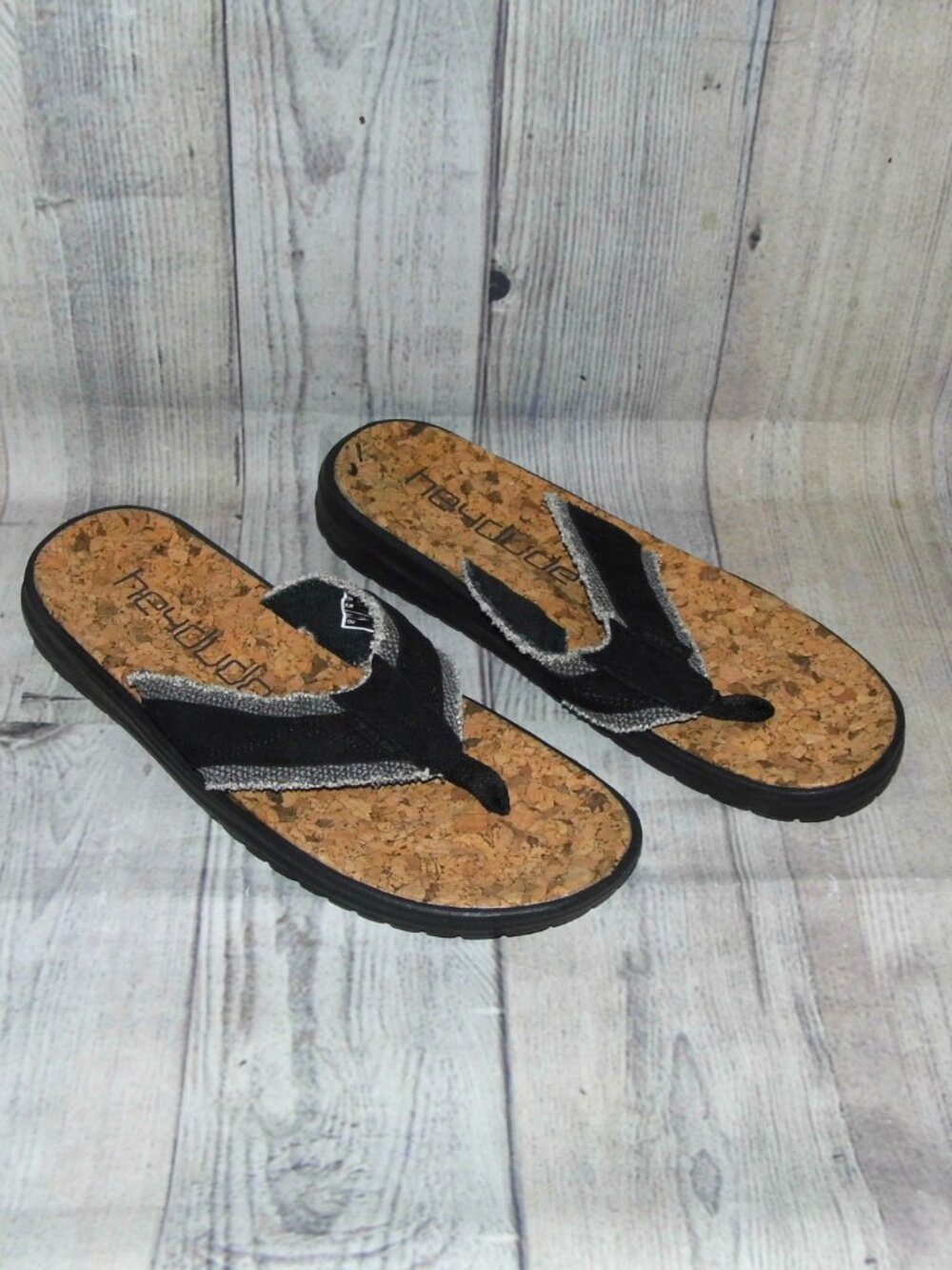 HEY DUDE Black Flip Flop Sandals Womens Size 11/Mens Size 9